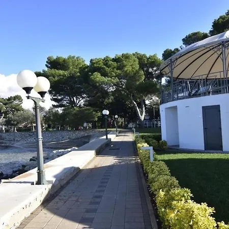 Dragica In Punta-umag, Nahe Dem Strand, Wlan, Klimaanlage, Parkplatz * 乌马格